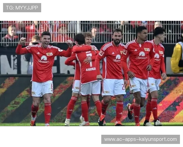 法甲在传控与直塞之间取得平衡提升进攻效率,法甲传统强队 法甲在传控与直塞之间取得平衡提升进攻效率,法甲传统强队